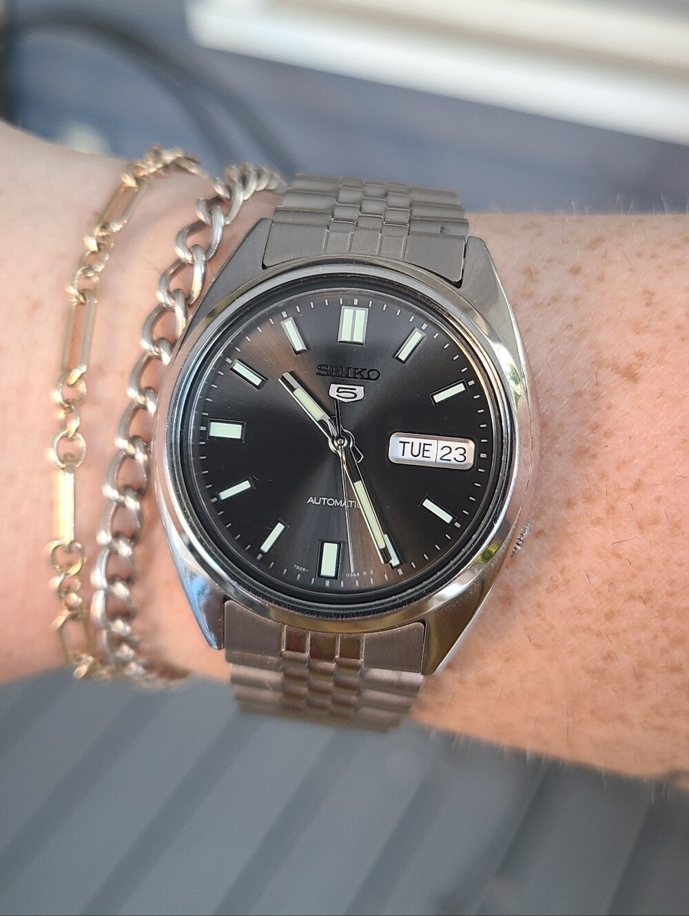 Seiko Series 5 Automatic Black Dial Watch SNXS79J1 - Picture 4 of 7